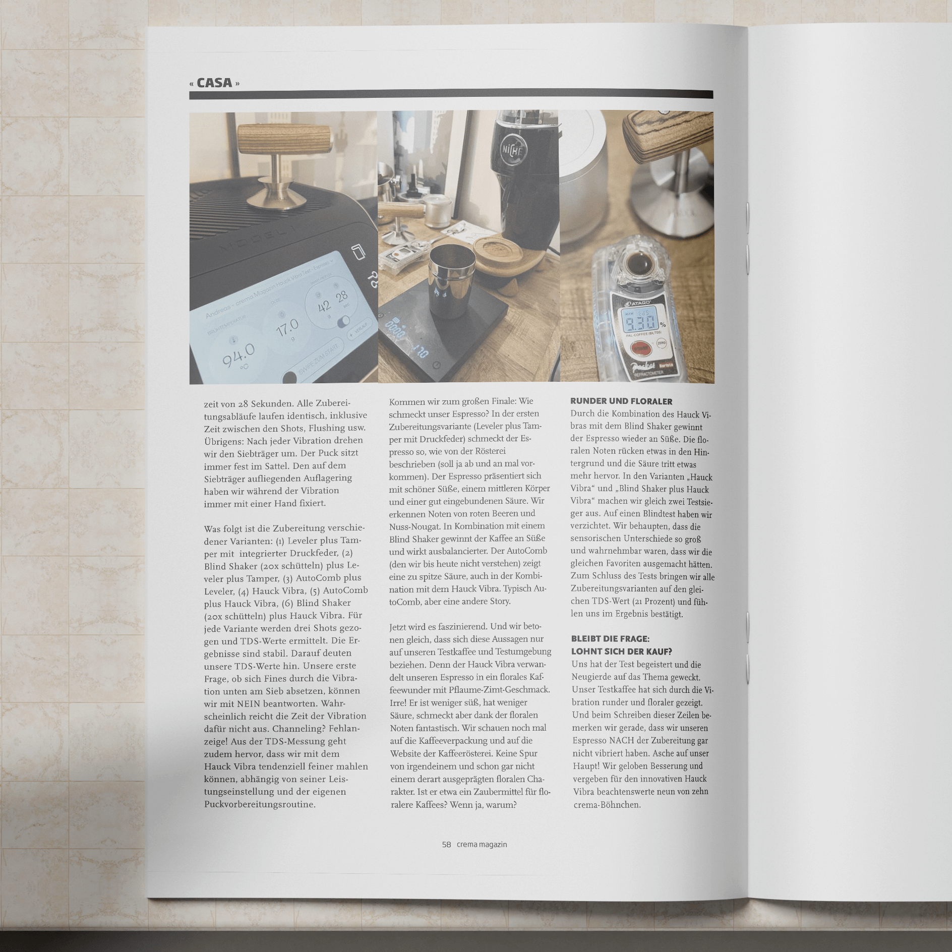 Hauck Vibra Tamper 2.0 in einer stilvollen Küchenumgebung auf einem Tisch bei der Zubereitung von Kaffee.