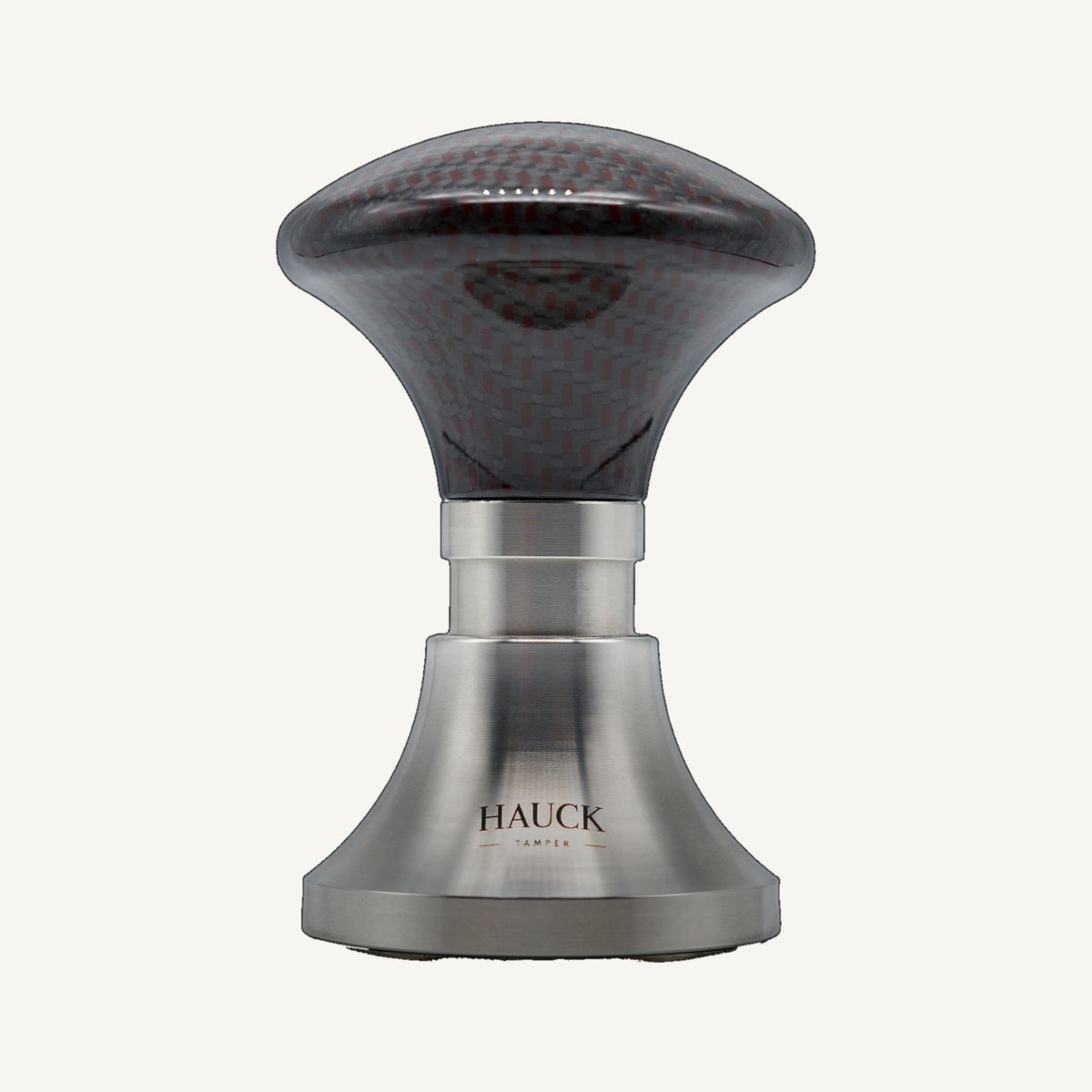 Hauck S-Tamper V5 UFO Carbon red grid Limited Edition – Frontansicht auf einheitlichem Off-White-Hintergrund