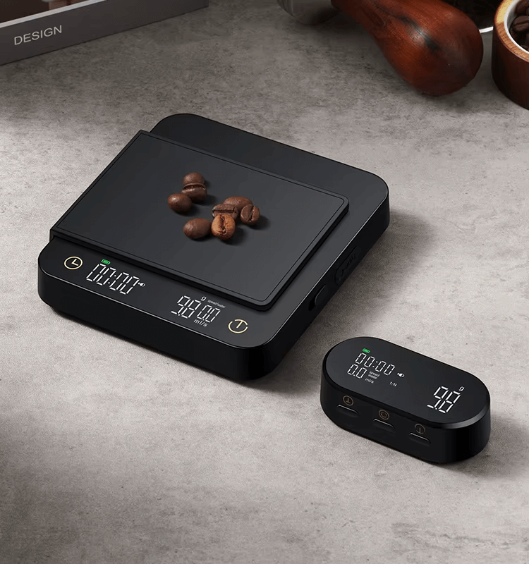 Digital coffee scale mini with external display ambiente